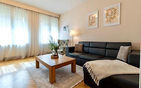 Schiller Apartment - Old Town